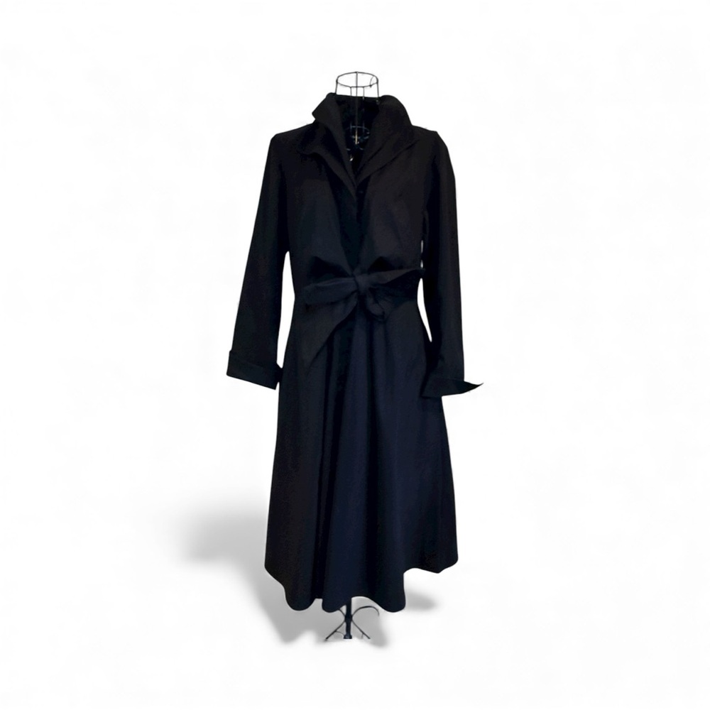 Elegant Black Women's Bubble Trench Coat.‎